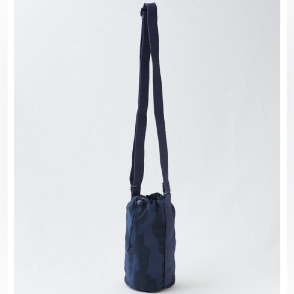 OFFLINE Nylon Water
Bottle Bag - Fresh Bright